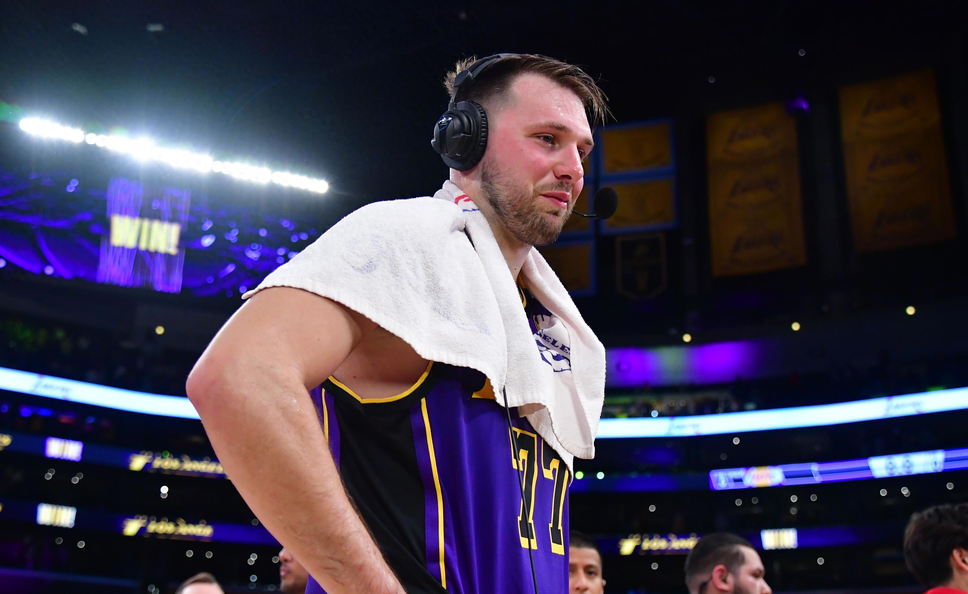 开云网站-湖人战术创新，成功封锁对手核心人物的简单介绍