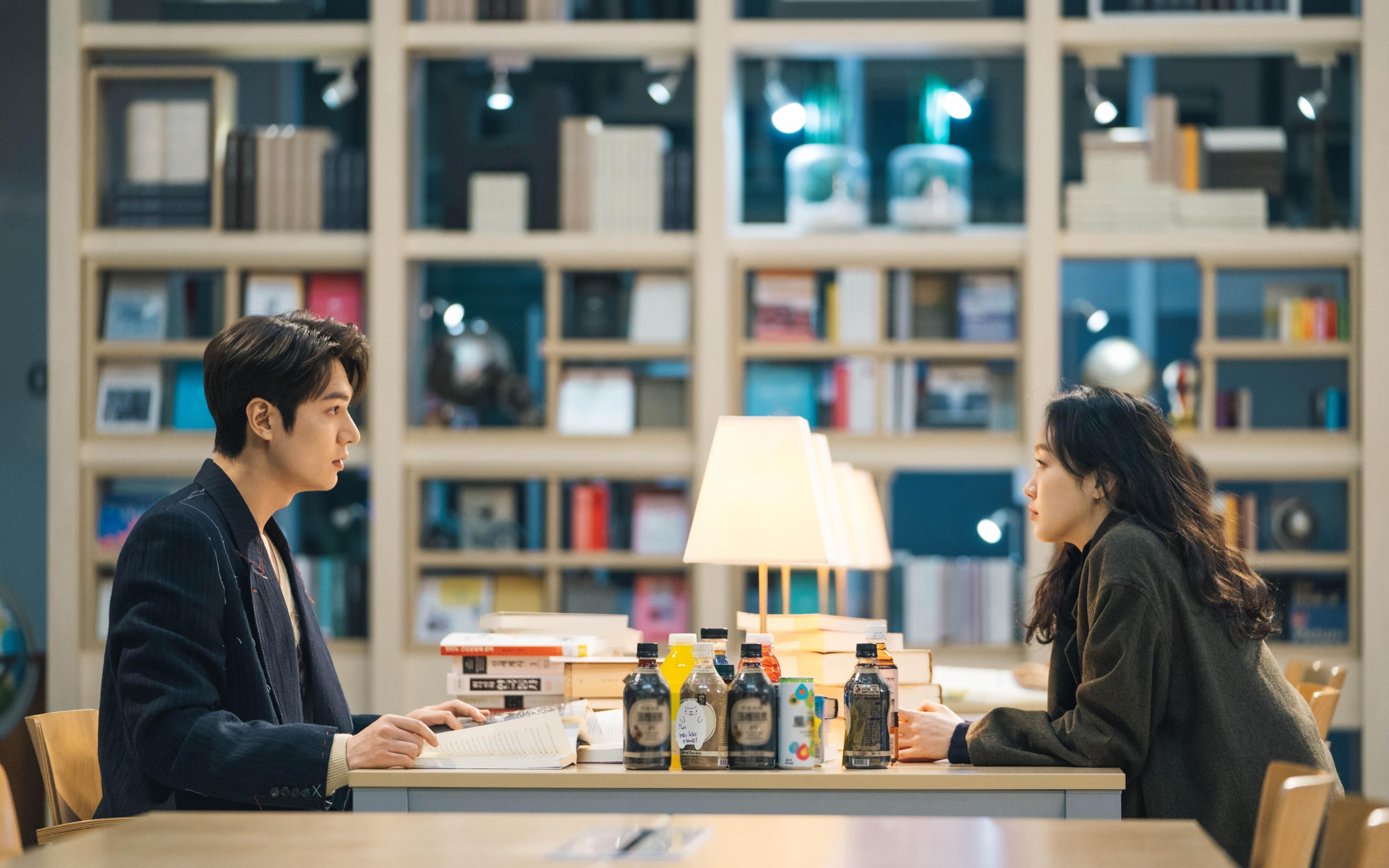 莫伊:作为全黑队的前锋标杆,为球队进攻提供强大支撑,莫伊兹简介